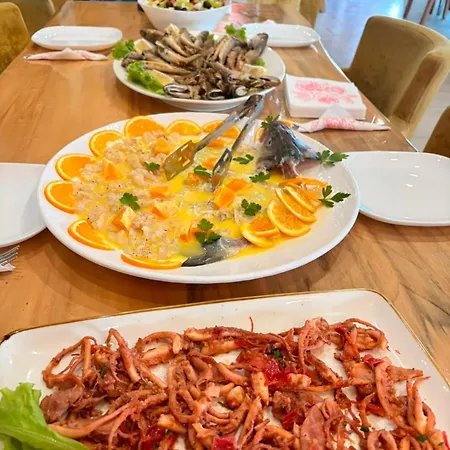 Bar Restaurant Riviera * Shëngjin